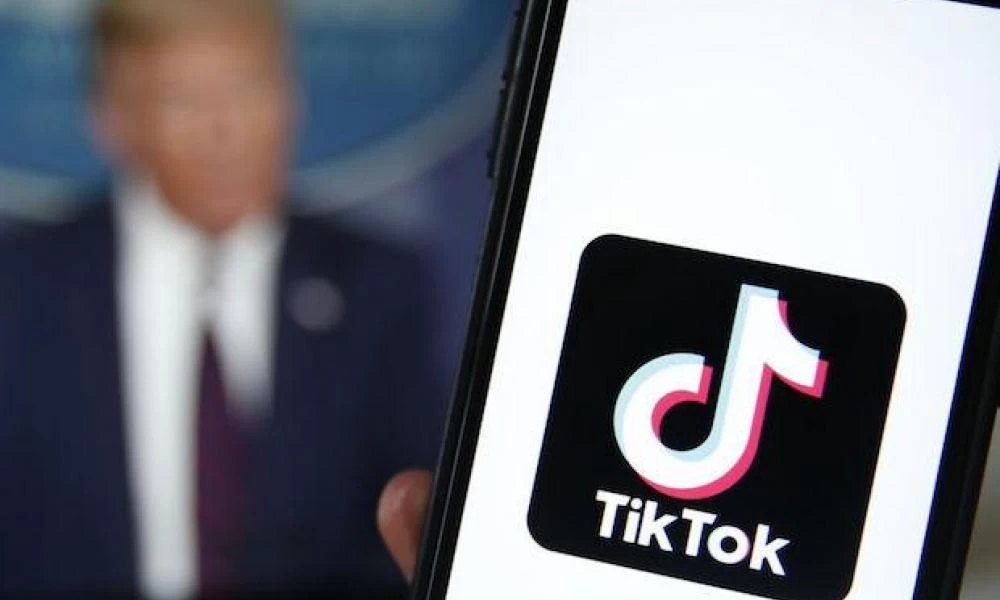Με διάταγμα ο Τραμπ αναγκάζει την κινεζική ByteDance να πουλήσει το TikTok